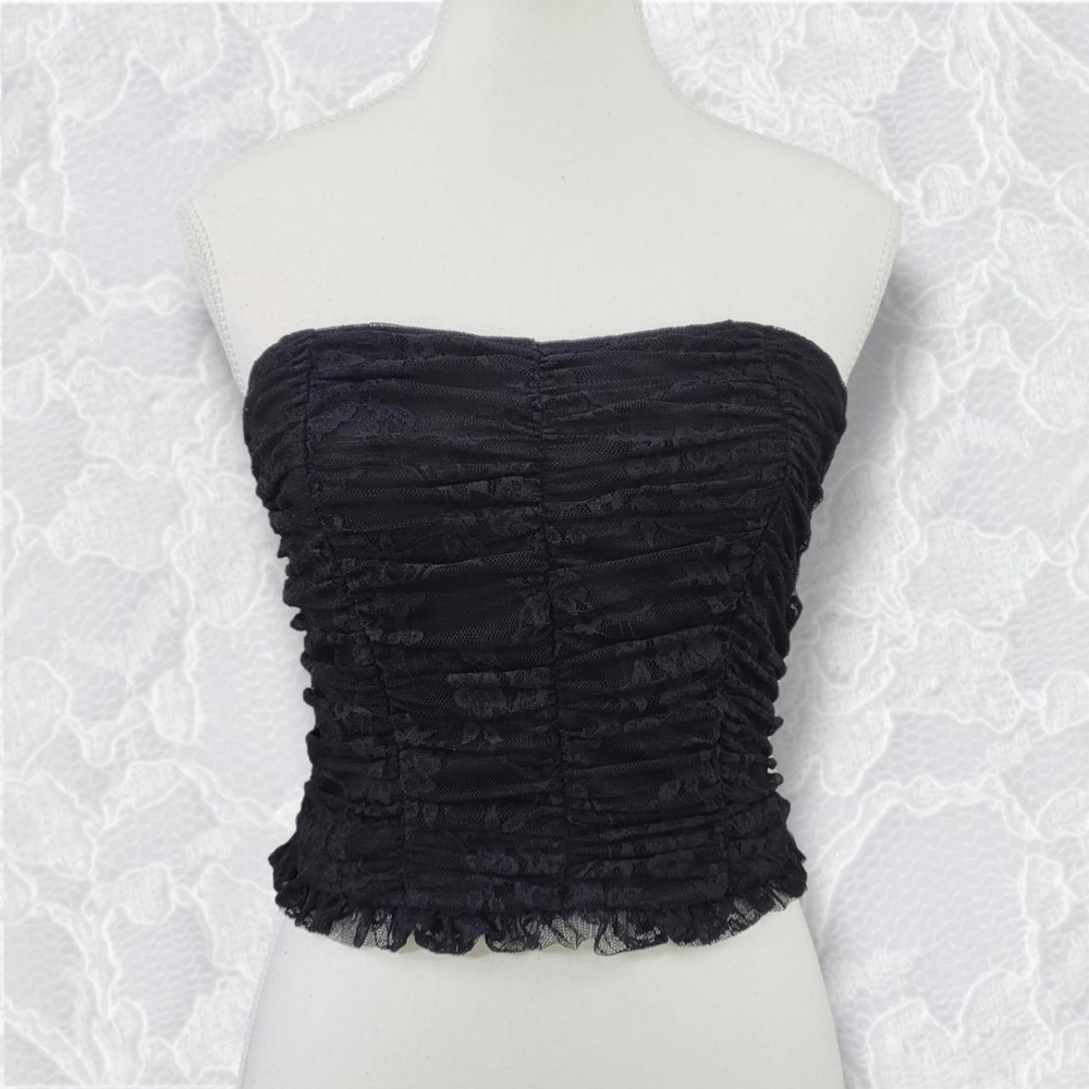 Chic Black Lace Ruched Strapless Top